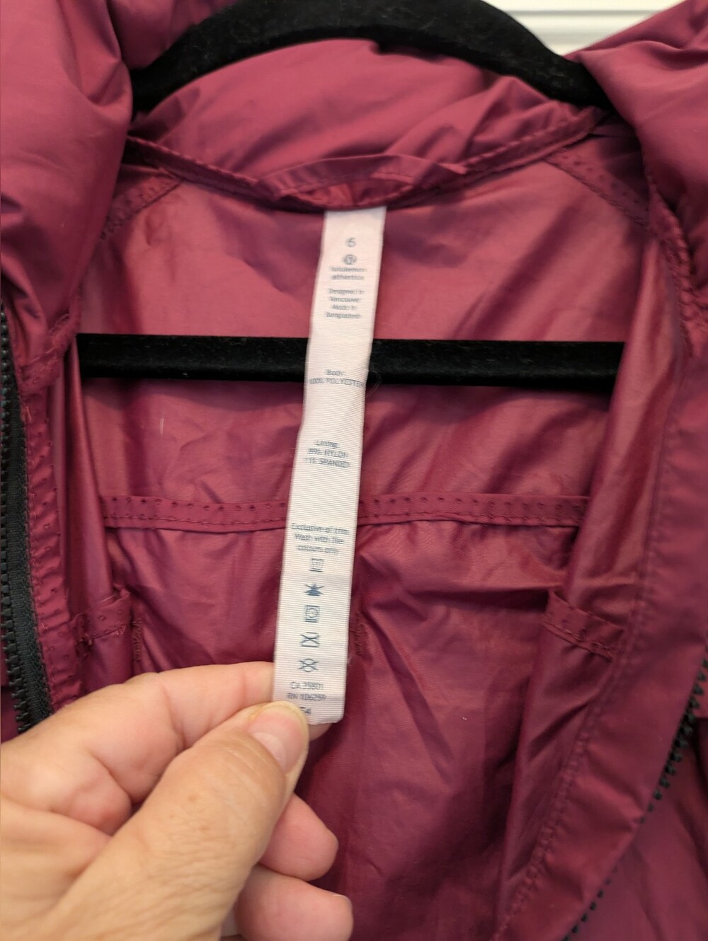 Lululemon Miss Misty Wine Rain/Windbreaker Jacket w/ Roll Up Hood- 6 - Picture 4 of 6